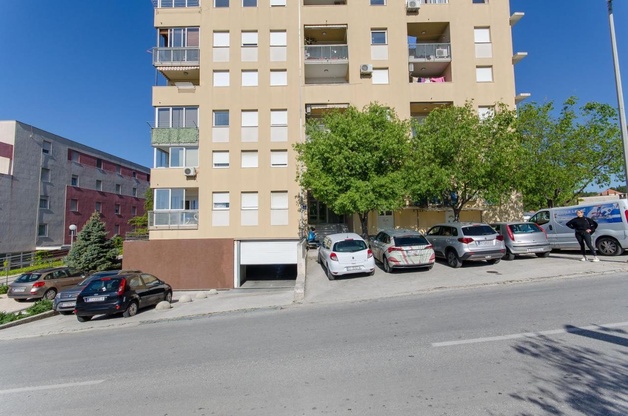 Spacious Apartment Smile With Terrace And Secure Garage Split Exteriör bild