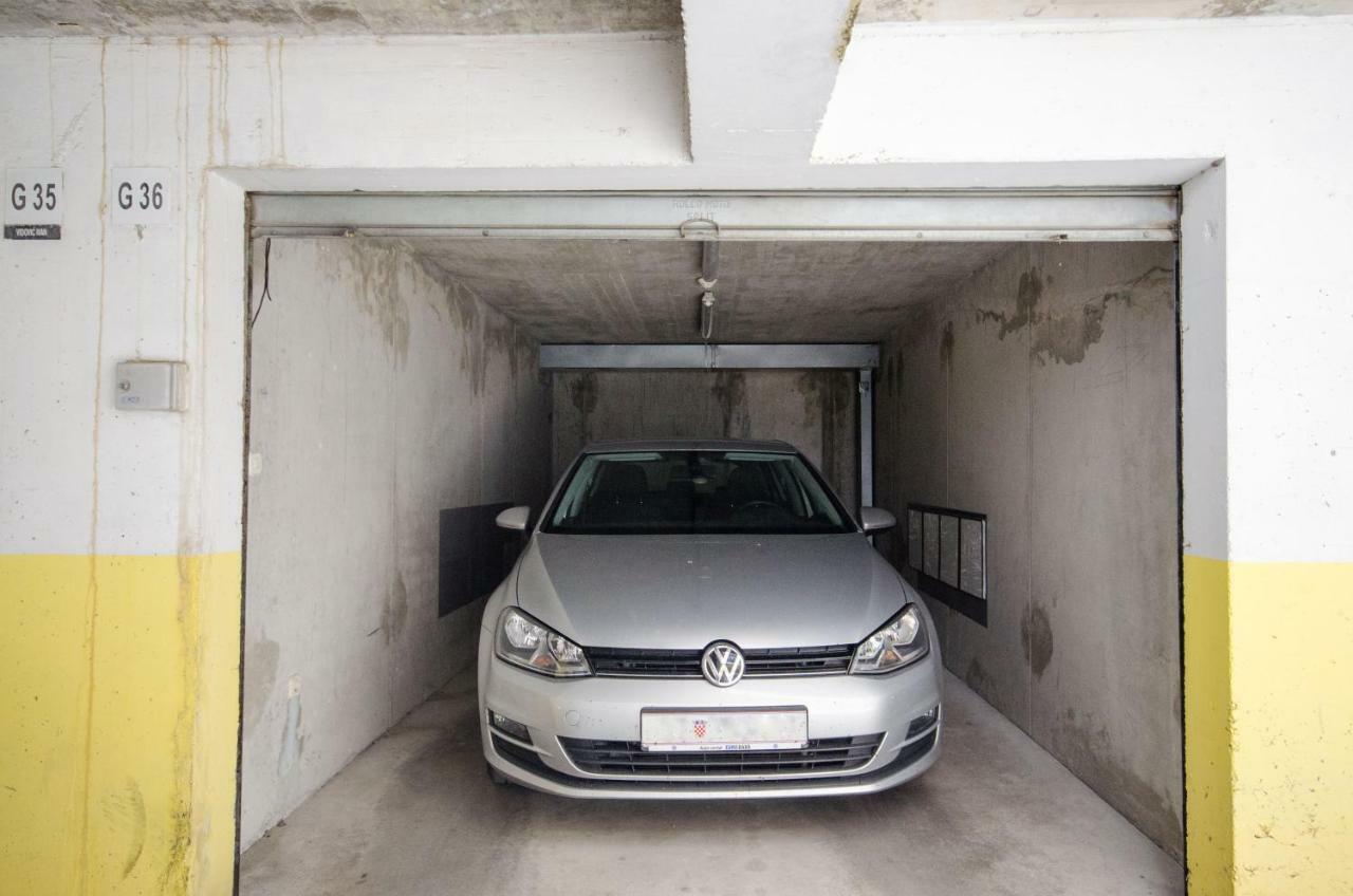Spacious Apartment Smile With Terrace And Secure Garage Split Exteriör bild